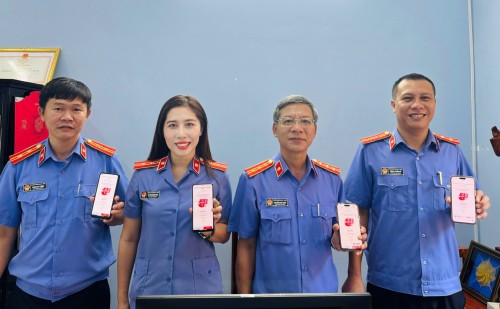 VIỆN KIỂM SÁT NHÂN DÂN KHU VỰC 7 - ĐÀ NẴNG: 22 NGÀY QUYẾT LIỆT HOÀN THÀNH PHONG TRÀO “BÌNH DÂN HỌC VỤ SỐ”