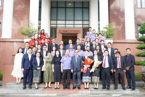 Thắm tình hữu nghị: VKSND thành phố Đà Nẵng đón tiếp đoàn đại biểu VKSND tối cao Lào