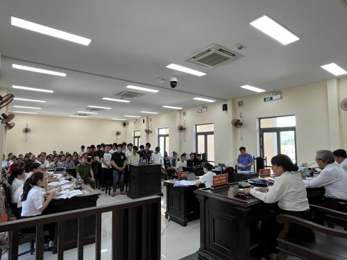 VKSND khu vực 11 phối hợp xét xử nhóm 26 thanh thiếu niên gây rối trật tự công cộng trên địa bàn liên xã