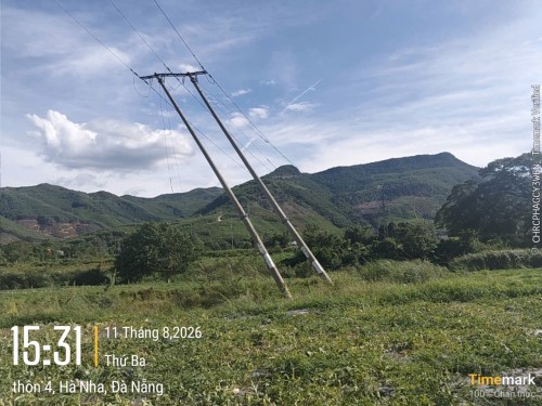 VKSND KHU VỰC 11 KỊP THỜI KIẾN NGHỊ KHẮC PHỤC CỘT ĐIỆN NGHIÊNG, BẢO ĐẢM AN TOÀN TRƯỚC MÙA MƯA BÃO