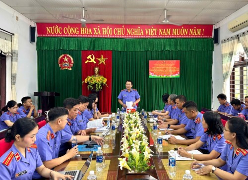 VIỆN KIỂM SÁT NHÂN DÂN THÀNH PHỐ ĐÀ NẴNG KIỂM TRA TOÀN DIỆN VIỆC THỰC HIỆN CHỈ THỊ SỐ 01/CT-VKSTC NGÀY 10/10/2025 ĐỐI VỚI VIỆN KIỂM SÁT NHÂN DÂN KHU VỰC 7