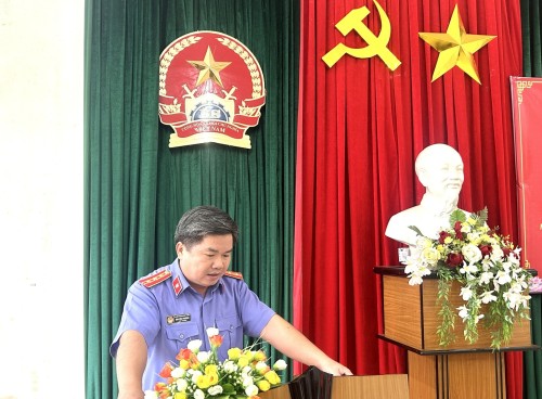 Chi bộ VKSND Khu vực 9 nâng cao chất lượng sinh hoạt, quyết tâm hoàn thành nhiệm vụ những tháng cuối năm 2026