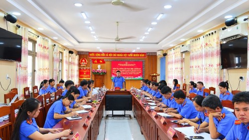 VKSND TP. ĐÀ NẴNG KIỂM TRA, HƯỚNG DẪN CÔNG TÁC KIỂM SÁT NGUỒN TIN VỀ TỘI PHẠM TẠI VKSND KHU VỰC 10