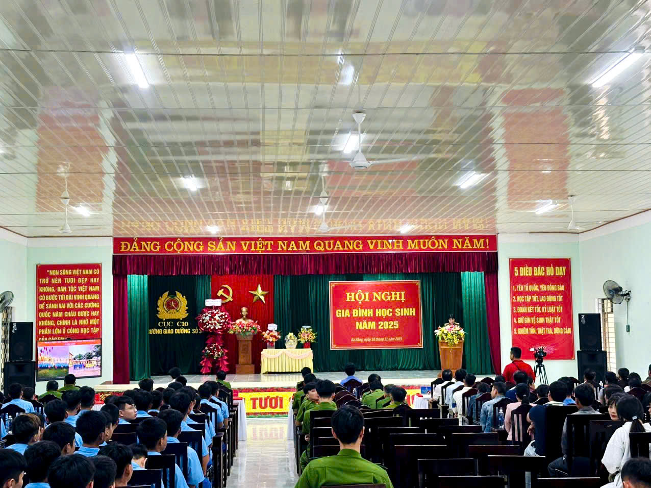 Description: C:\Users\Admin\Desktop\z7236511236182_44a5761a9c3da6502162db65e2af771f.jpg