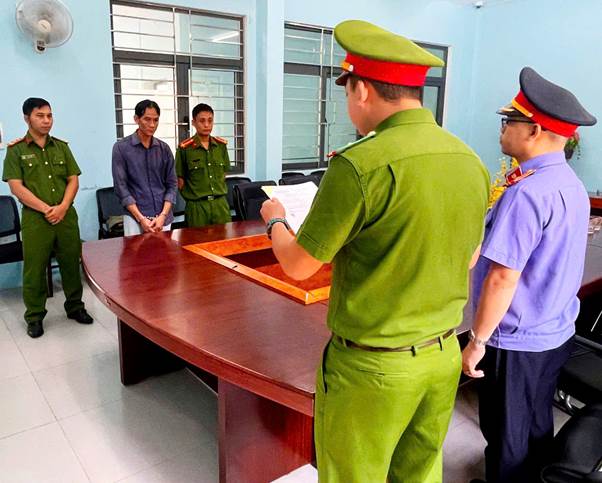 '''A group of people standing around a table
AI-generated content may be incorrect.'''