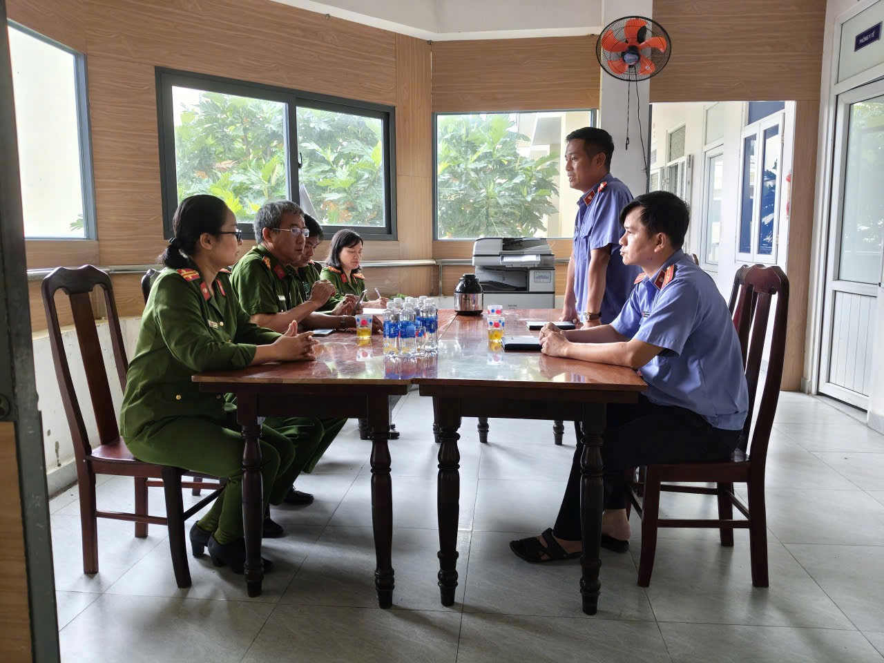 VKSND khu vực 3 - Đà Nẵng: Kiểm tra công tác phòng, chống bão KALMAEGI tại Phân trại tạm giam Cẩm Lệ - Trại tạm giam số 1, Công an thành phố Đà Nẵng.