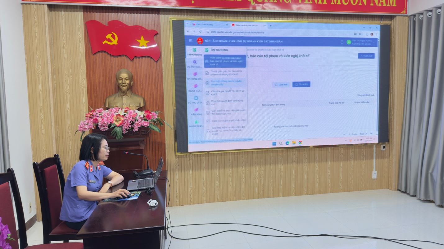 '''''A person sitting at a desk with a large screen
AI-generated content may be incorrect.'''''