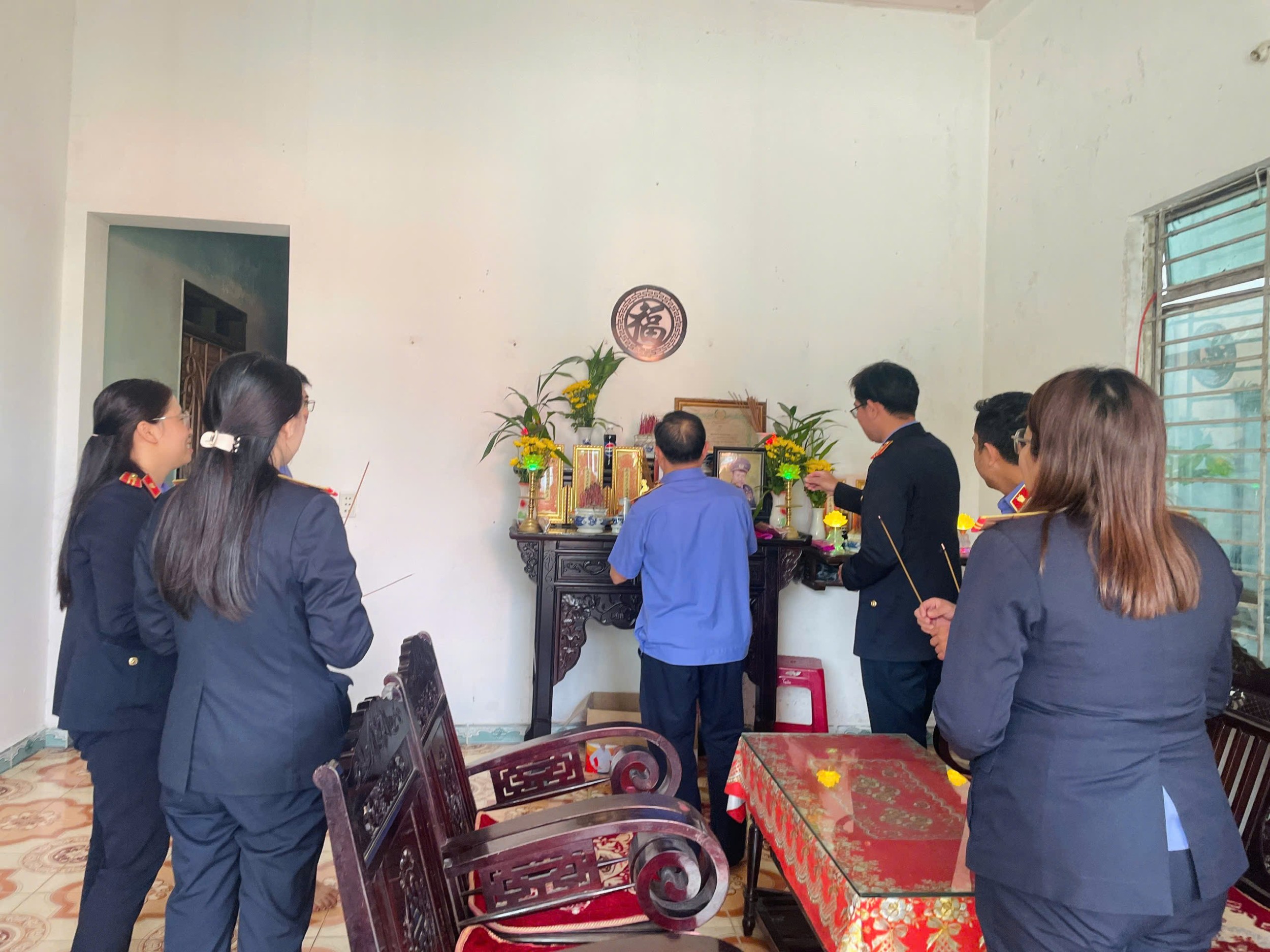 VKSND KHU VỰC 8 THĂM HỎI VÀ CHÚC TẾT CÁC VỊ NGUYÊN LÃNH ĐẠO VÀ CỐ LÃNH ĐẠO NGÀNH KIỂM SÁT NHÂN DÂN NHÂN DỊP XUÂN BÍNH NGỌ 2026