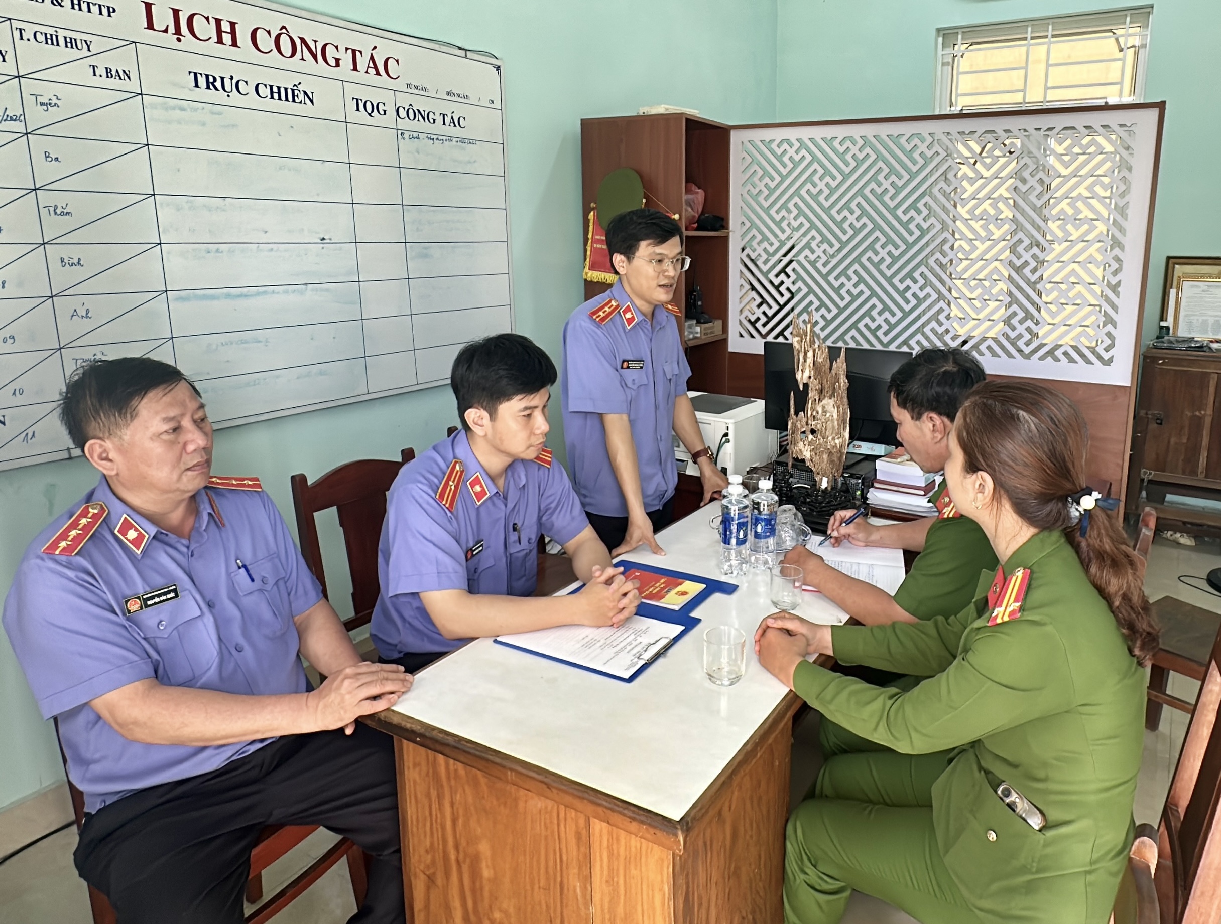 VKSND khu vực 4 - Đà Nẵng kiểm sát công tác đảm bảo quyền bầu cử tại Cơ sở giam giữ