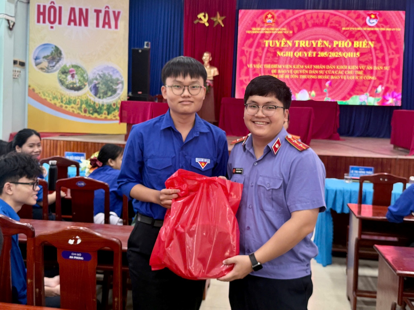 HIỂU ĐÚNG – HÀNH ĐỘNG ĐÚNG: ĐOÀN VIÊN HỘI AN TÂY TIẾP CẬN NGHỊ QUYẾT VỀ BẢO VỆ LỢI ÍCH CÔNG CỘNG