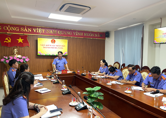 PHÒNG 7 VIỆN KSND THÀNH PHỐ ĐÀ NẴNG TỔ CHỨC HỘI NGHỊ SƠ KẾT 06 THÁNG ĐẦU NĂM VÀ TRIỂN KHAI NHIỆM VỤ TRỌNG TÂM 06 THÁNG CUỐI NĂM 2026