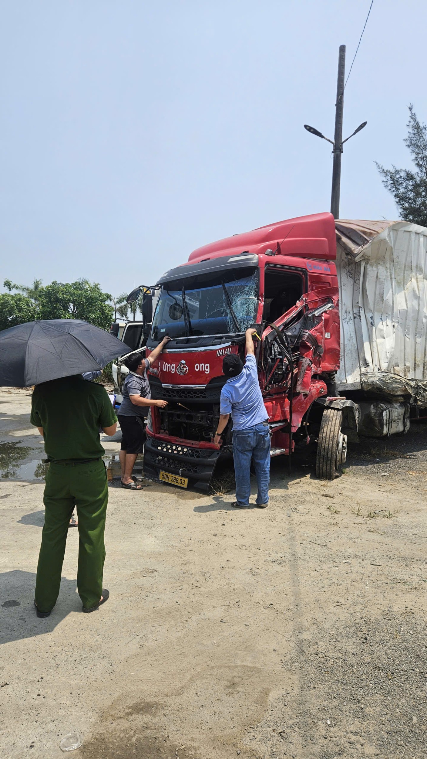 VIỆN KIỂM SÁT NHÂN DÂN KHU VỰC 11 KIỂM SÁT KHÁM NGHIỆM HIỆN TRƯỜNG, KHÁM NGHIỆM PHƯƠNG TIỆN VỤ TAI NẠN GIAO THÔNG