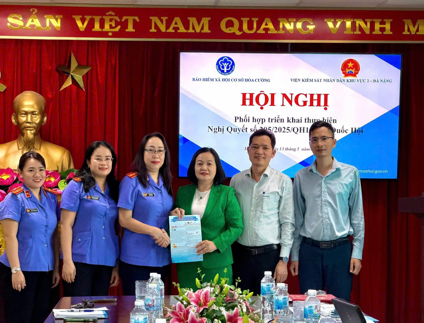 Viện kiểm sát nhân dân khu vực 2 – Đà Nẵng làm việc với Bảo hiểm xã hội cơ sở Hòa Cường về công tác phối hợp thực hiện Nghị quyết 205/2025/QH15 ngày 24/6/2025 của Quốc hội