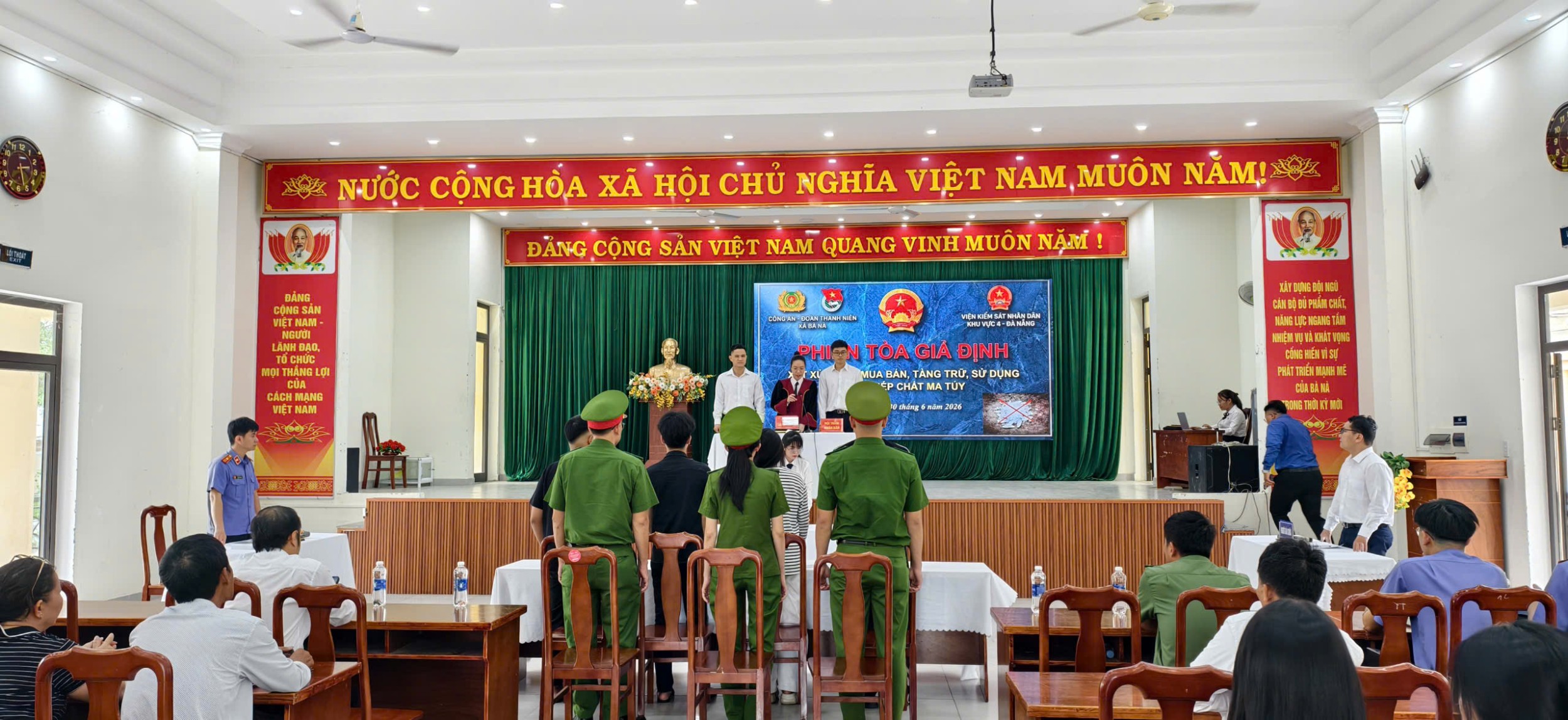 Chung một quyết tâm xây dựng xã, phường không ma túy – VKSND khu vực 4 tổ chức Phiên tòa giả định tuyên truyền pháp luật
