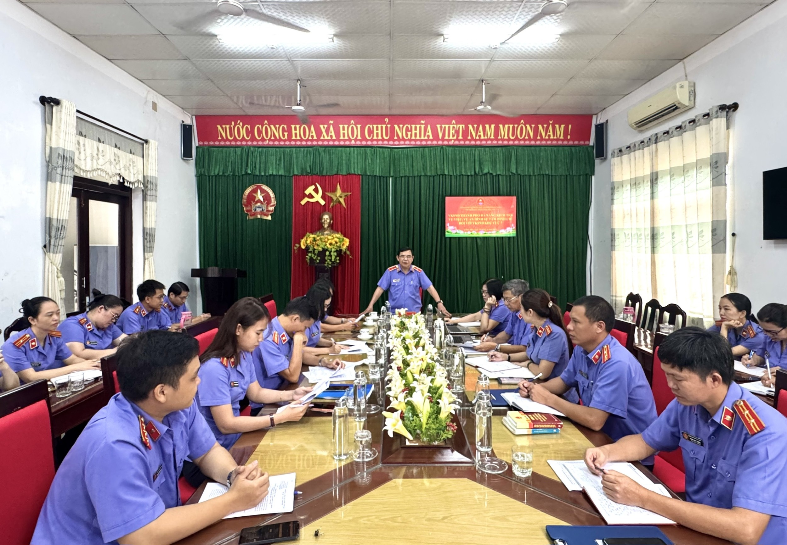 VIỆN KIỂM SÁT NHÂN DÂN THÀNH PHỐ ĐÀ NẴNG THÔNG QUA BIÊN BẢN KIỂM TRA VỤ VIỆC, VỤ ÁN TẠM ĐÌNH CHỈ TẠI  VIỆN KIỂM SÁT NHÂN DÂN KHU VỰC 7