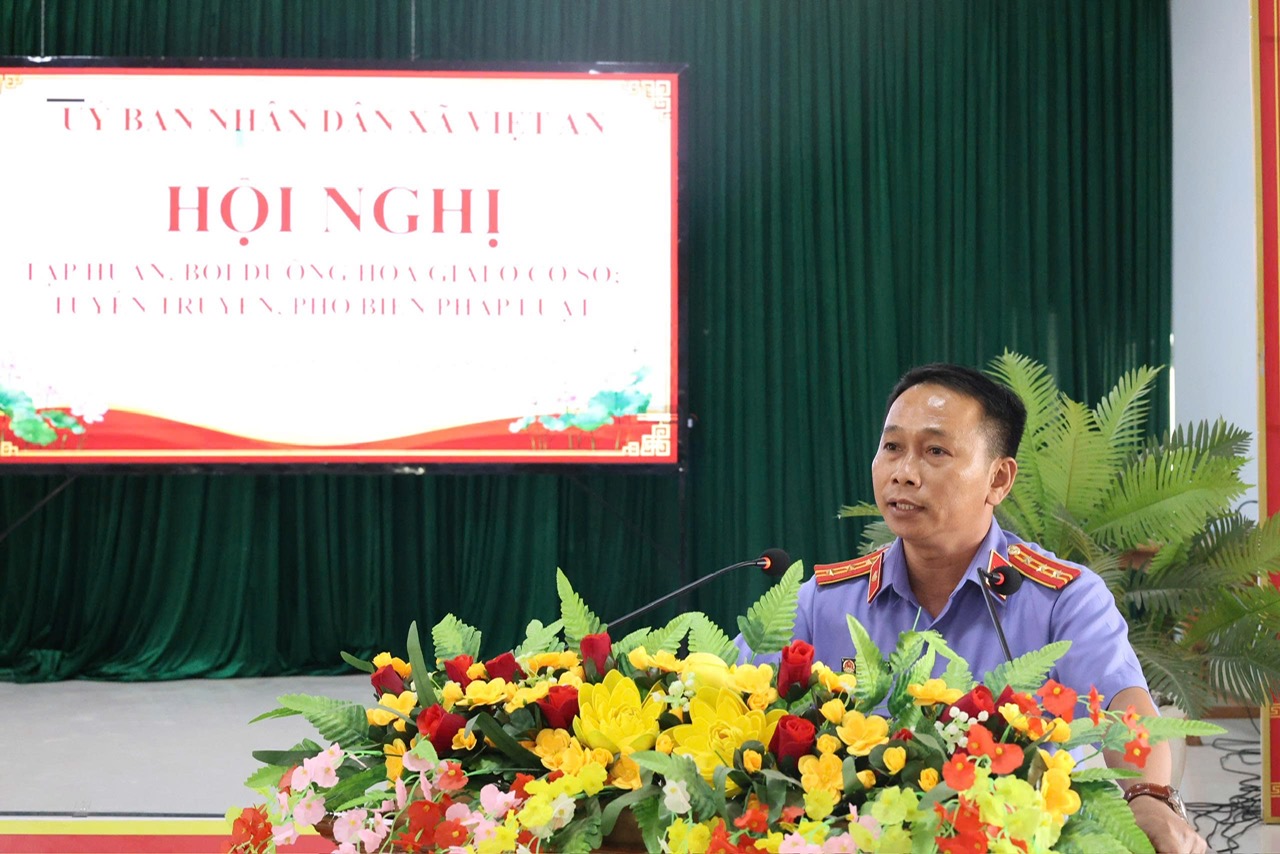VKSND KHU VỰC 9 THAM GIA BÁO CÁO VIÊN TẠI HỘI NGHỊ TẬP HUẤN, TUYÊN TRUYỀN PHÁP LUẬT XÃ VIỆT AN