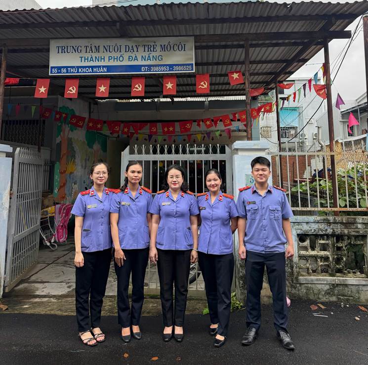 CHI ĐOÀN VIỆN KIỂM SÁT NHÂN DÂN KHU VỰC 2 - ĐÀ NẴNG THĂM VÀ TẶNG QUÀ TRẺ EM TẠI TRUNG TÂM NUÔI DẠY TRẺ MỒ CÔI THÀNH PHỐ ĐÀ NẴNG NHÂN DỊP TẾT TRUNG THU NĂM 2026