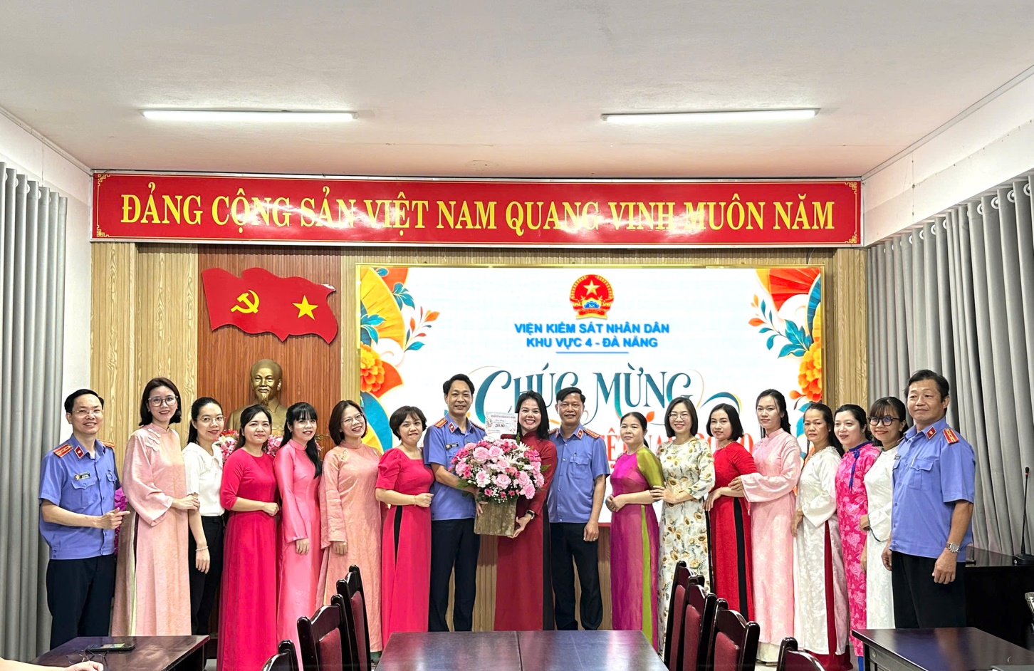Viện kiểm sát nhân dân khu vực 4 - Đà Nẵng chúc mừng Ngày Phụ nữ Việt Nam 20/10