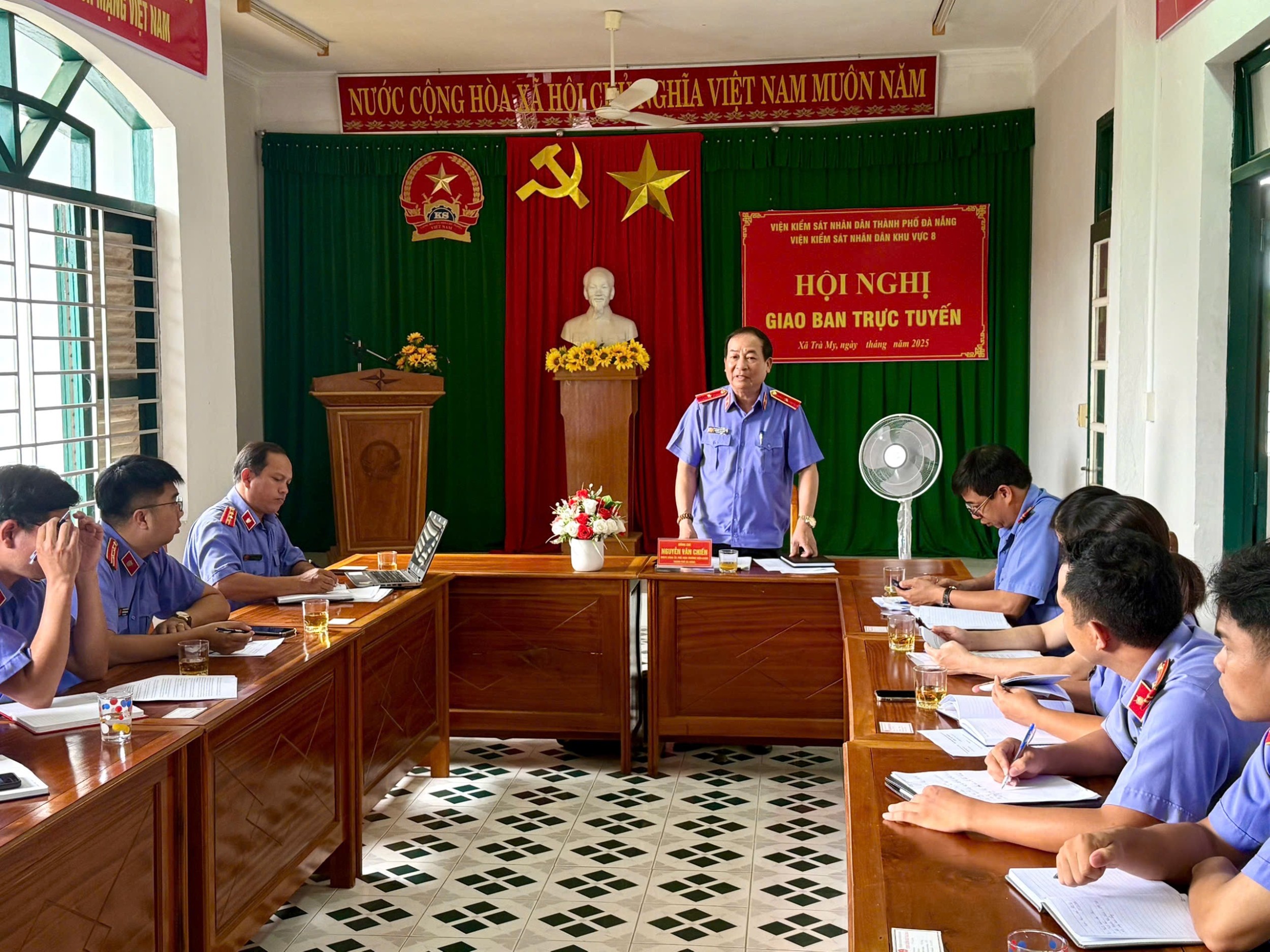 VKSND thành phố Đà Nẵng làm việc với VKSND Khu vực 8 triển khai công tác chuẩn bị khởi kiện vụ án dân sự công ích